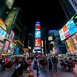 Stay Steps To Times Square, Beyond The Edge, Empire State Building & More!
