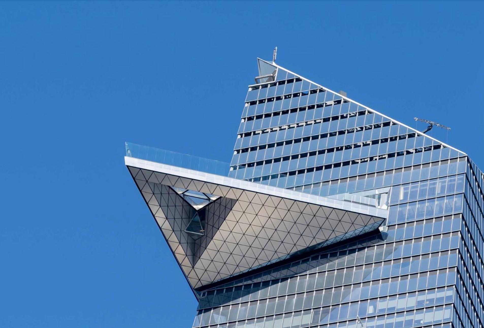 Steps To Times Square, Beyond The Edge, Empire State Building & More!