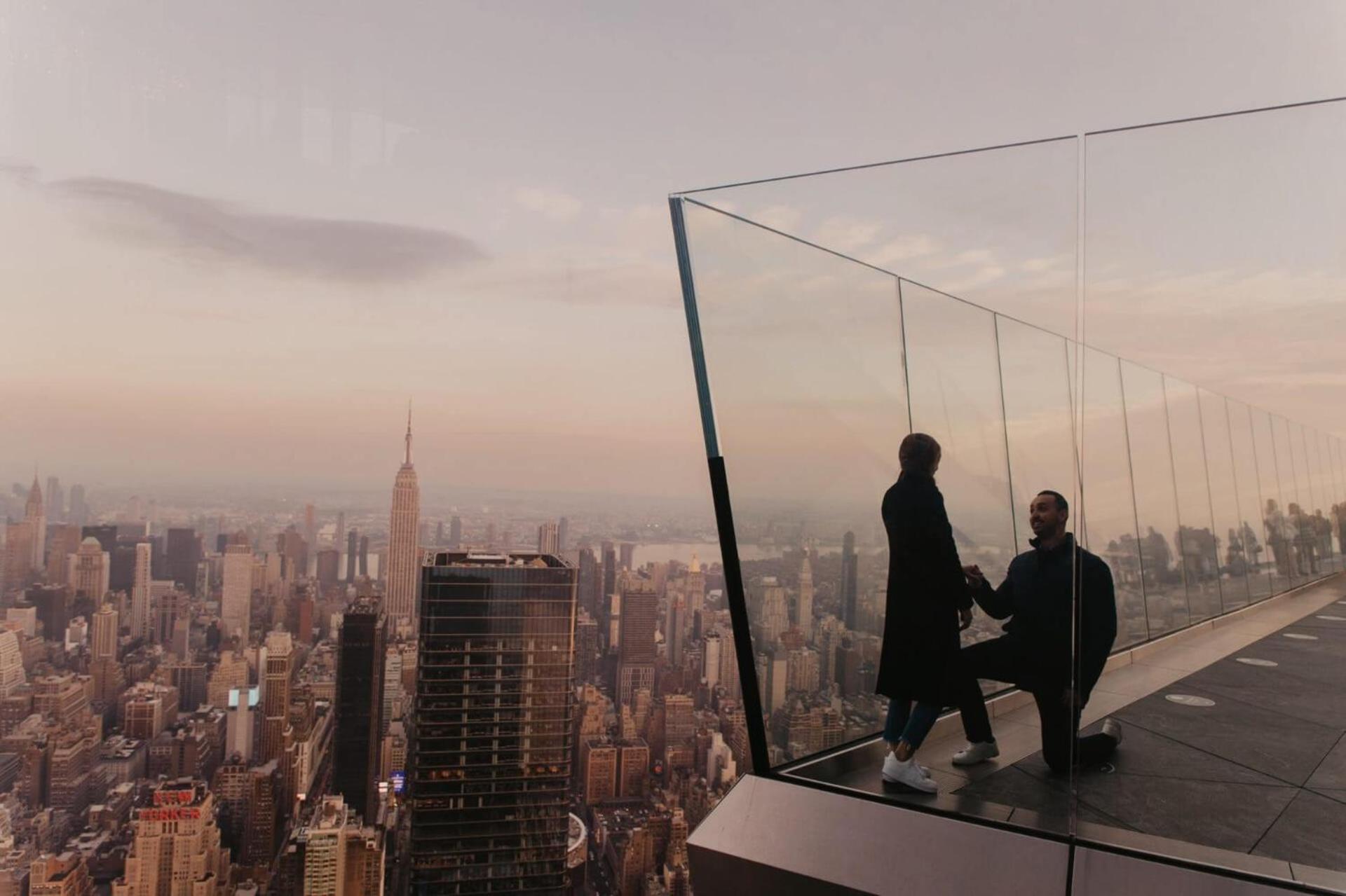 Steps To Times Square, Beyond The Edge, Empire State Building & More! Apartment New York