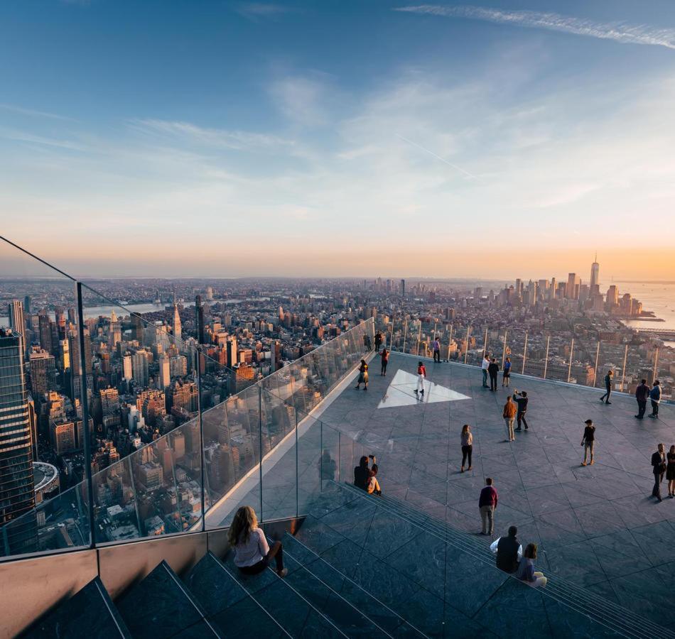 Steps To Times Square, Beyond The Edge, Empire State Building & More! *