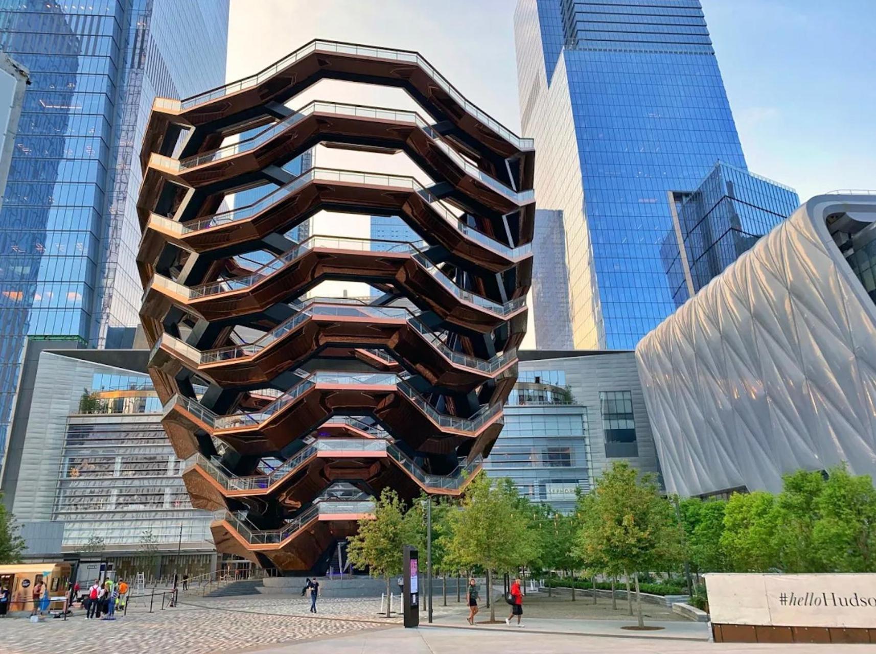 Steps To Times Square, Beyond The Edge, Empire State Building & More! *